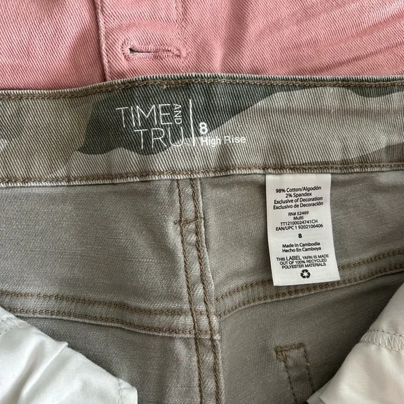 Camo and Pink Denim Shorts Set - Picture 4 of 5